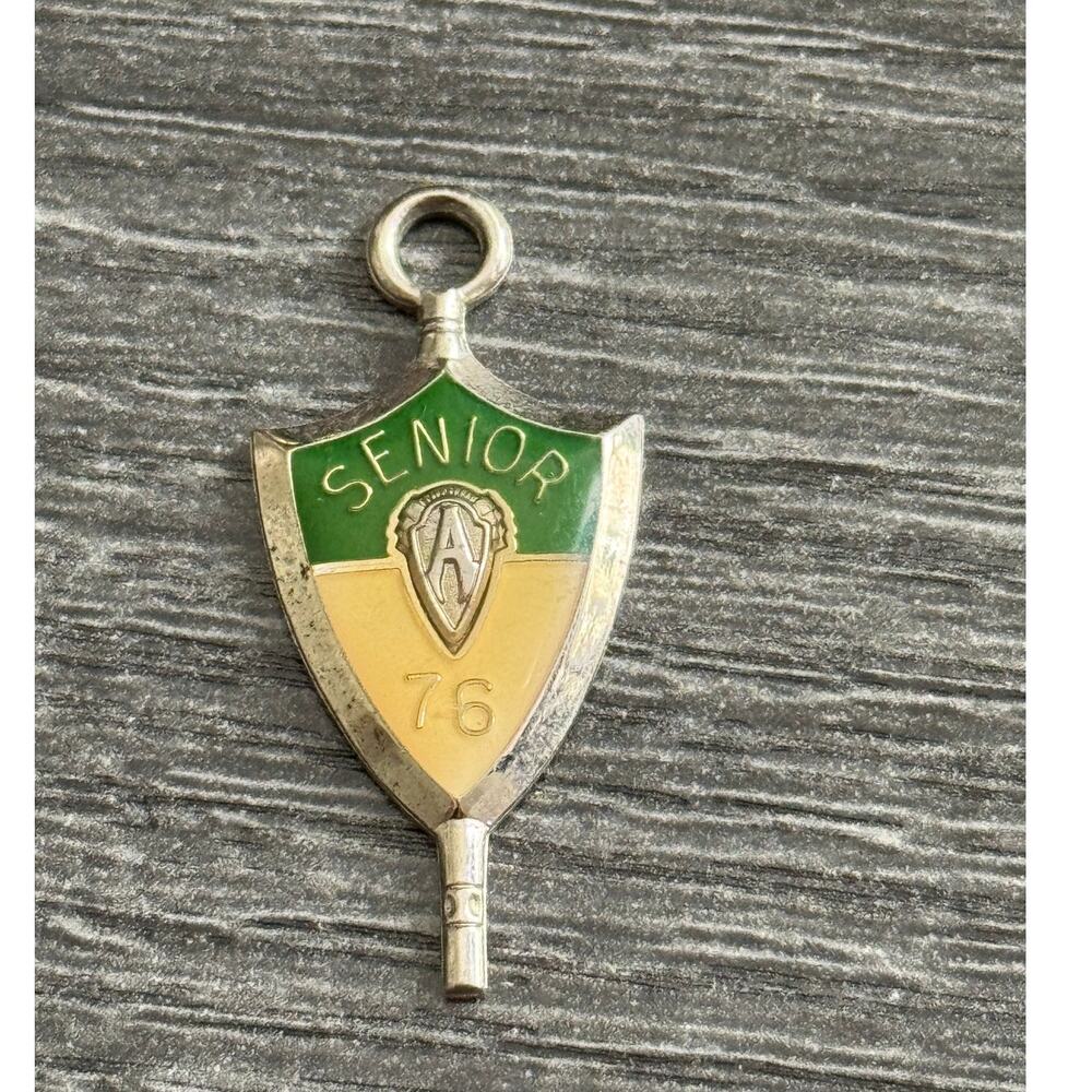 Vintage 1976 Seniors Jostens‎ Charm Pendant Graduate Jewelry Charm